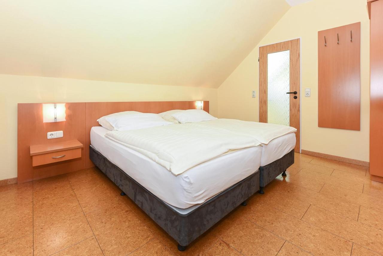 Hotel-Pension Altes Siel Bensersiel Exteriér fotografie