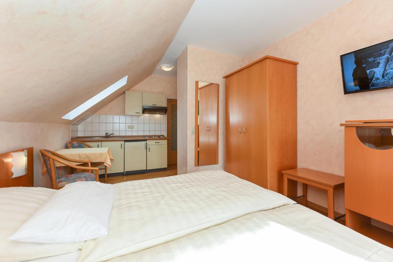 Hotel-Pension Altes Siel Bensersiel Exteriér fotografie