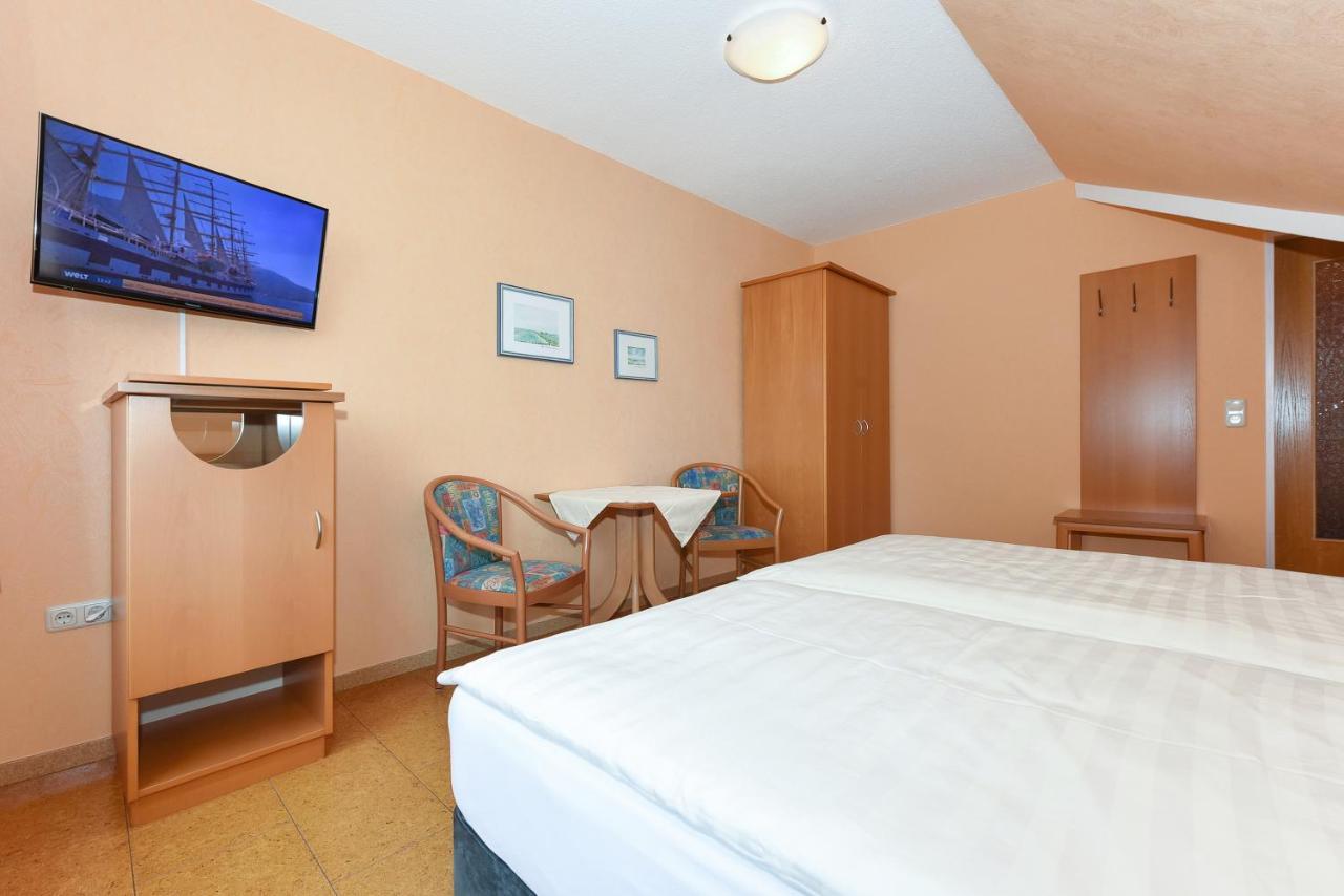 Hotel-Pension Altes Siel Bensersiel Exteriér fotografie